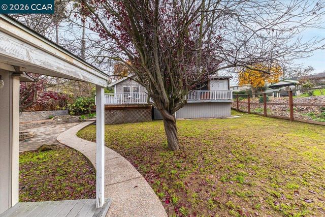 15 Aspen Ct, El Sobrante, CA 94803