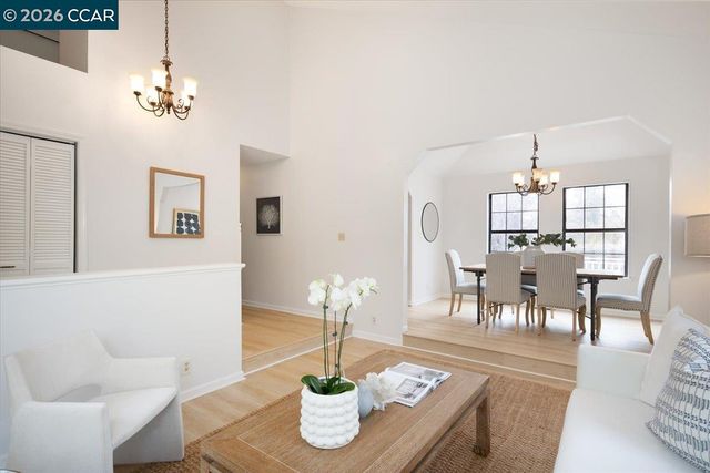 15 Aspen Ct, El Sobrante, CA 94803