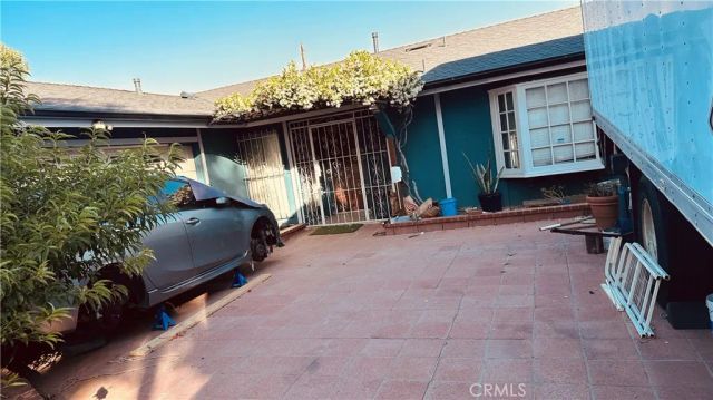 11666 Remington, Sylmar, CA 91342