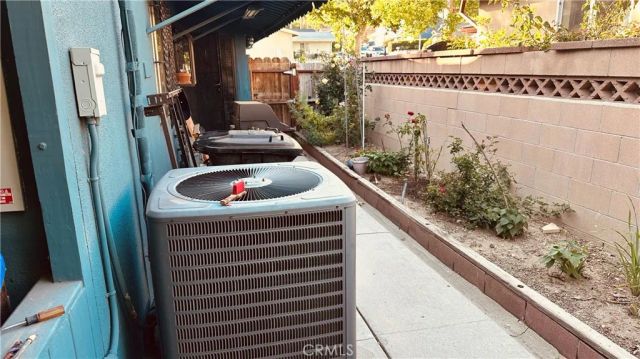11666 Remington, Sylmar, CA 91342