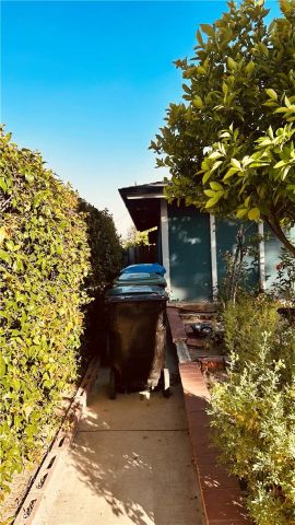 11666 Remington, Sylmar, CA 91342