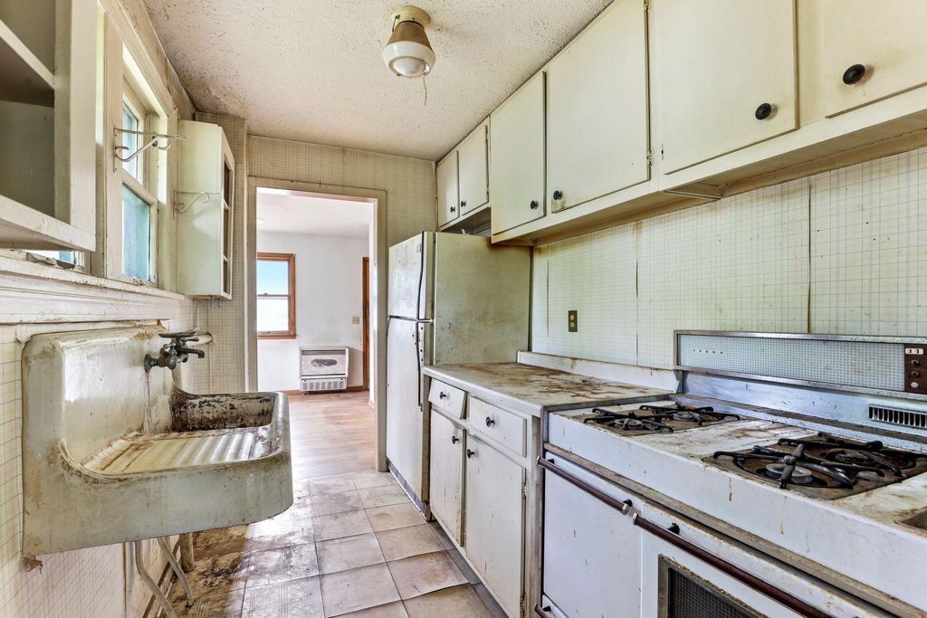 4039 Upton Avenue N, Minneapolis, MN 55412 — photo 5