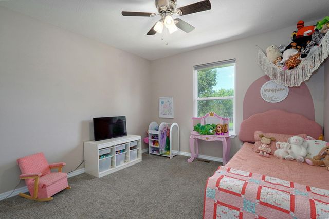 1349 E Stoneridge Street, Springfield, MO 65803