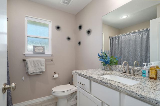 1349 E Stoneridge Street, Springfield, MO 65803