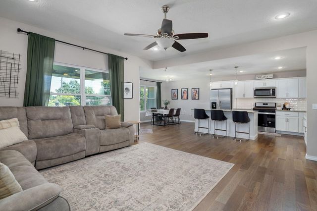 1349 E Stoneridge Street, Springfield, MO 65803