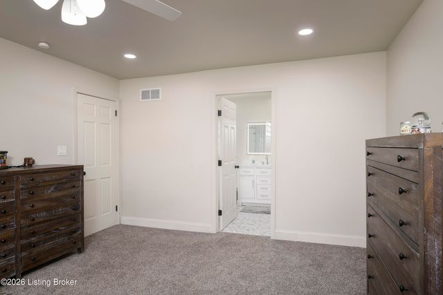 4206 San Marcos Rd, Jeffersontown, KY 40299