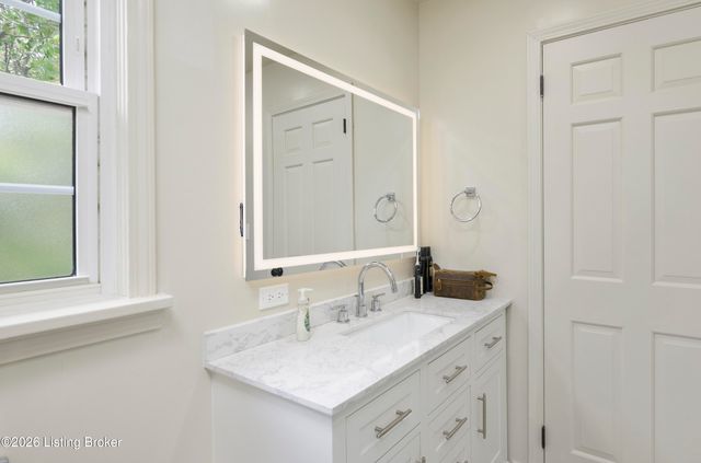 4206 San Marcos Rd, Jeffersontown, KY 40299