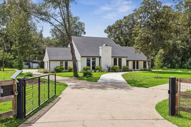 17940 Village Way, Conroe, TX 77302