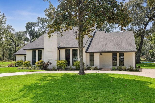17940 Village Way, Conroe, TX 77302