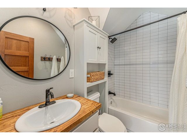 411 E 10th St, Loveland, CO 80537