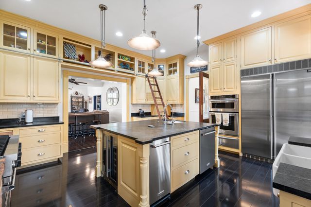 2515 N Indian River Drive, Fort Pierce, FL 34946