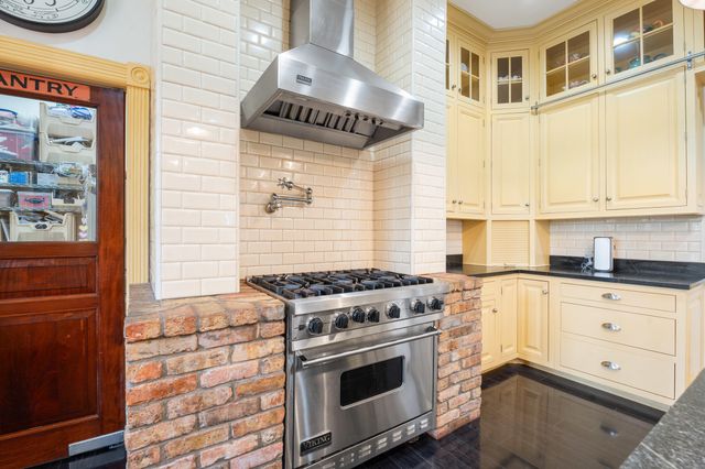 2515 N Indian River Drive, Fort Pierce, FL 34946