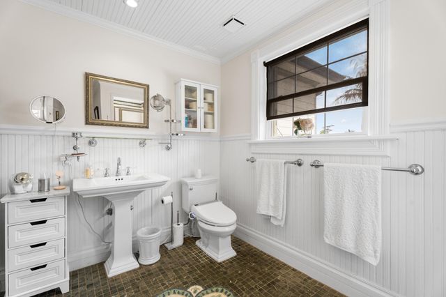 2515 N Indian River Drive, Fort Pierce, FL 34946