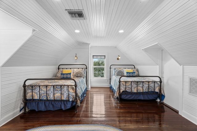 2515 N Indian River Drive, Fort Pierce, FL 34946