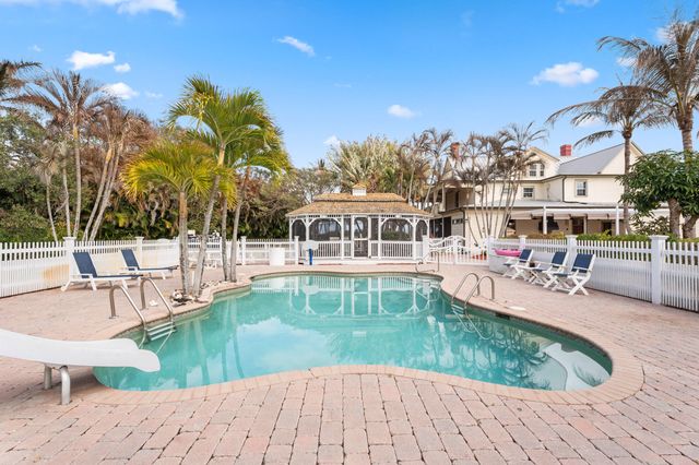 2515 N Indian River Drive, Fort Pierce, FL 34946