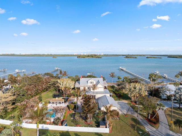 2515 N Indian River Drive, Fort Pierce, FL 34946