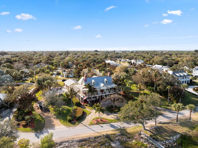 2515 N Indian River Drive, Fort Pierce, FL 34946