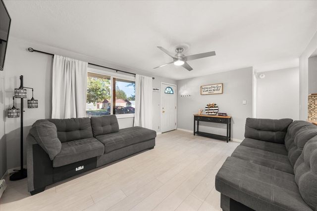 5723 N Loma Dr, Spokane, WA 99205