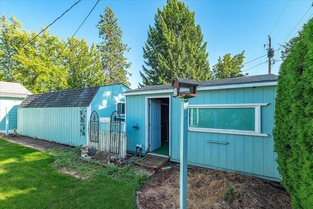 5723 N Loma Dr, Spokane, WA 99205