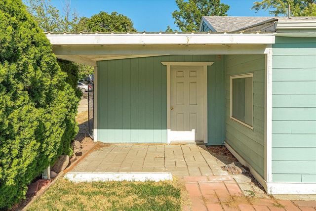 5723 N Loma Dr, Spokane, WA 99205