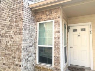 7575 Cambridge Street 1902, Houston, TX 77054