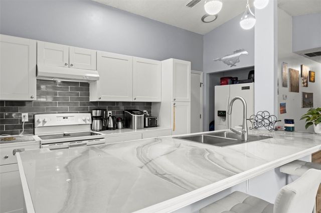 1335 15TH STREET, Palm Harbor, FL 34683