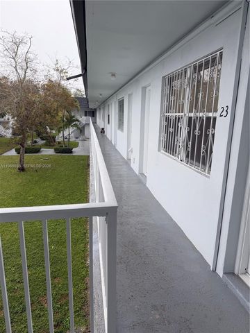 4550 SW 67th Ave 23, Miami, FL 33155