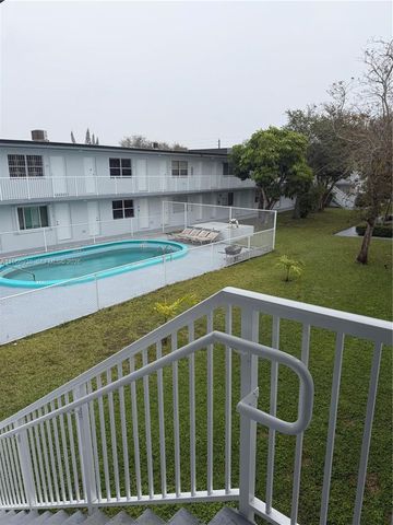 4550 SW 67th Ave 23, Miami, FL 33155