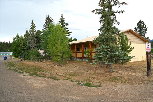 103 Pinon Dr, Chama, NM 87520