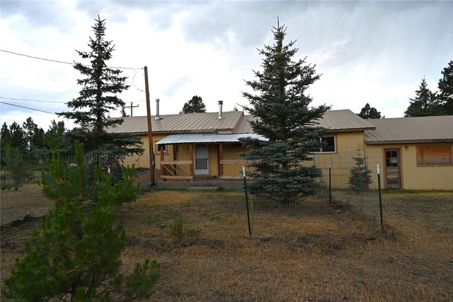 103 Pinon Dr, Chama, NM 87520