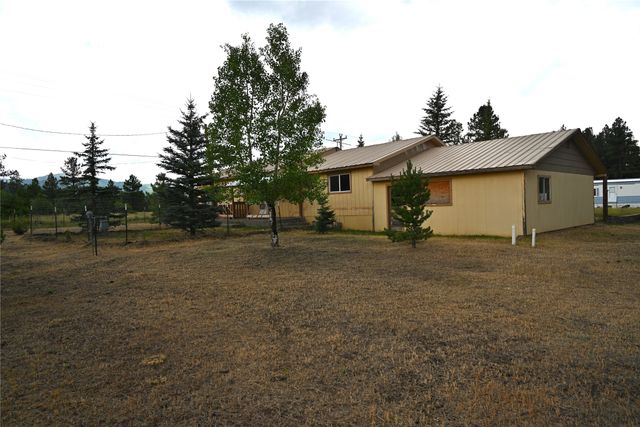 103 Pinon Dr, Chama, NM 87520