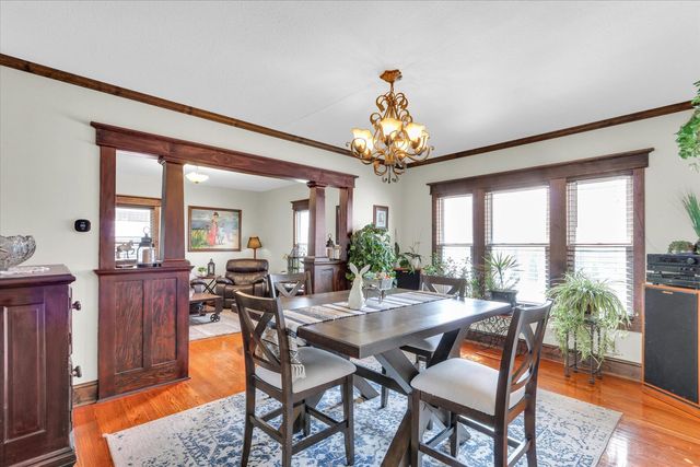 105 S Division Street, Mahomet, IL 61853