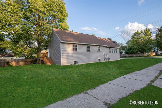 3994 Canal Avenue, Grandville, MI 49418