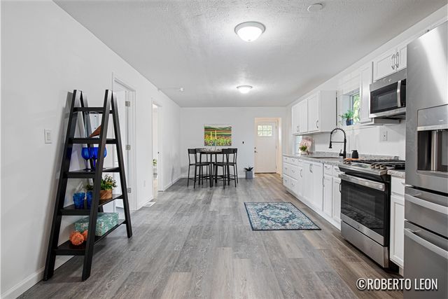 3994 Canal Avenue, Grandville, MI 49418