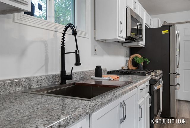 3994 Canal Avenue, Grandville, MI 49418