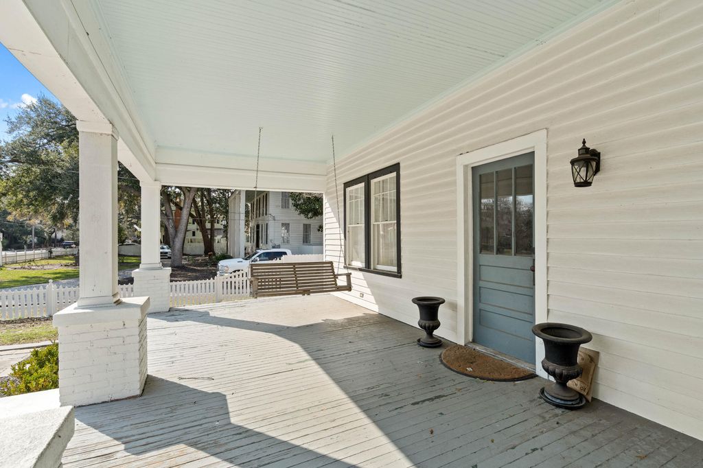 Image 6 of property listing at 1105 Wichman Street, Walterboro, SC 29488
