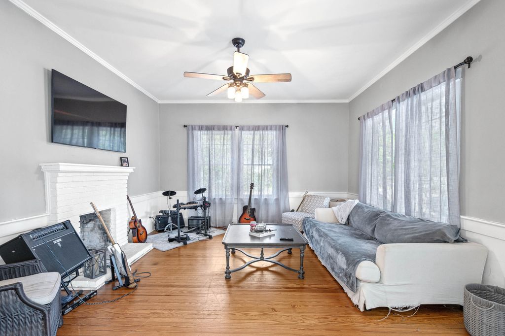 Image 9 of property listing at 1105 Wichman Street, Walterboro, SC 29488