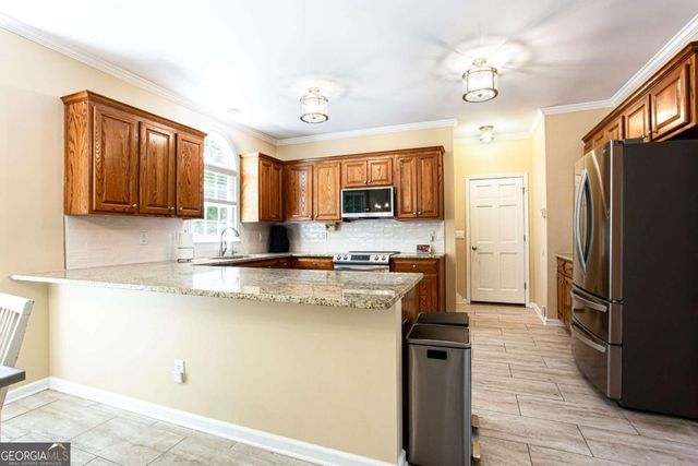 2055 Milfield Circle, Snellville, GA 30078
