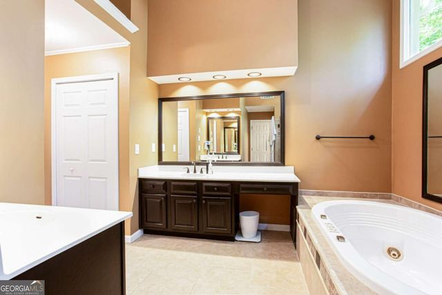 2055 Milfield Circle, Snellville, GA 30078
