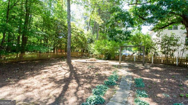 2055 Milfield Circle, Snellville, GA 30078