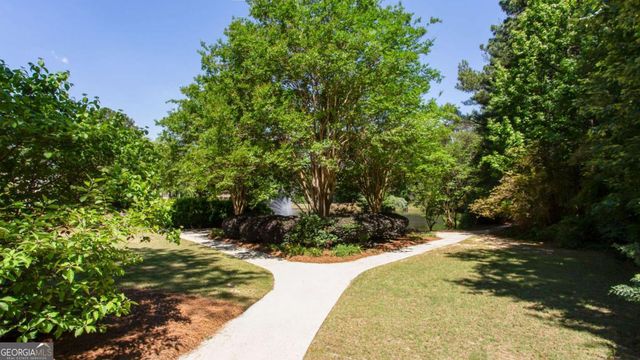 2055 Milfield Circle, Snellville, GA 30078