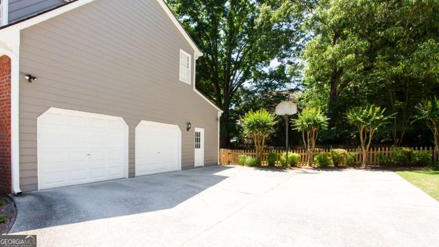 2055 Milfield Circle, Snellville, GA 30078