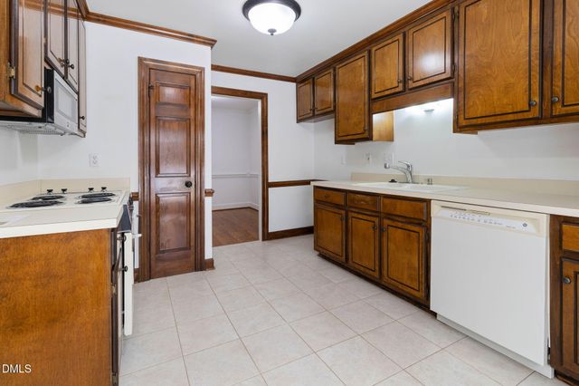 143 Hedgerow Court, Cary, NC 27513