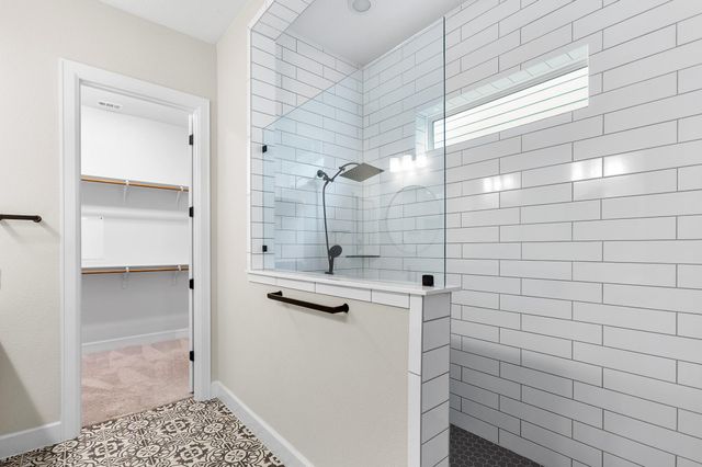 1046 Hazy Hills LOOP, Dripping Springs, TX 78620