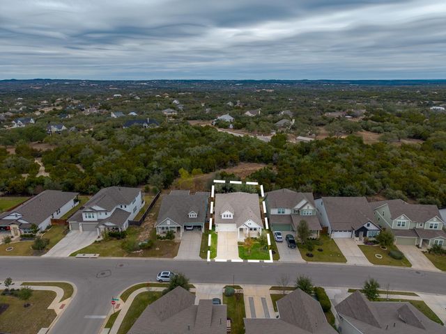1046 Hazy Hills LOOP, Dripping Springs, TX 78620