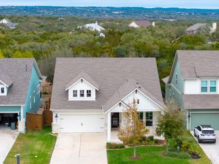 1046 Hazy Hills LOOP, Dripping Springs, TX 78620