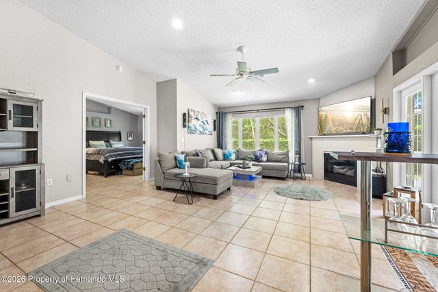9354 Mississippi Run, Weeki Wachee, FL 34613