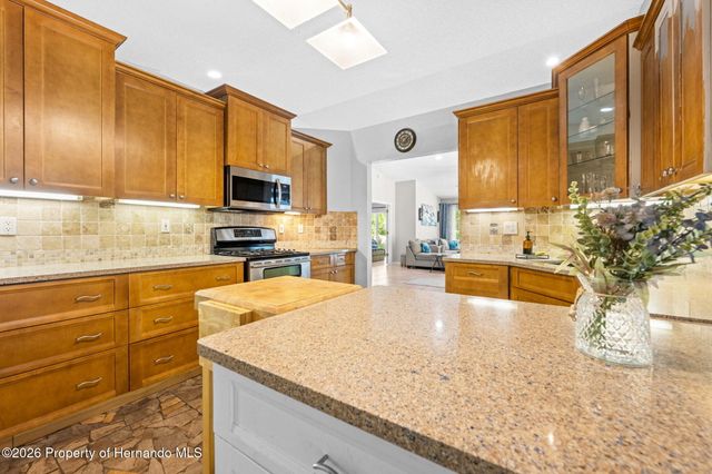9354 Mississippi Run, Weeki Wachee, FL 34613