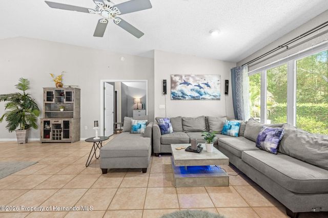 9354 Mississippi Run, Weeki Wachee, FL 34613