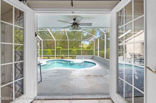 9354 Mississippi Run, Weeki Wachee, FL 34613